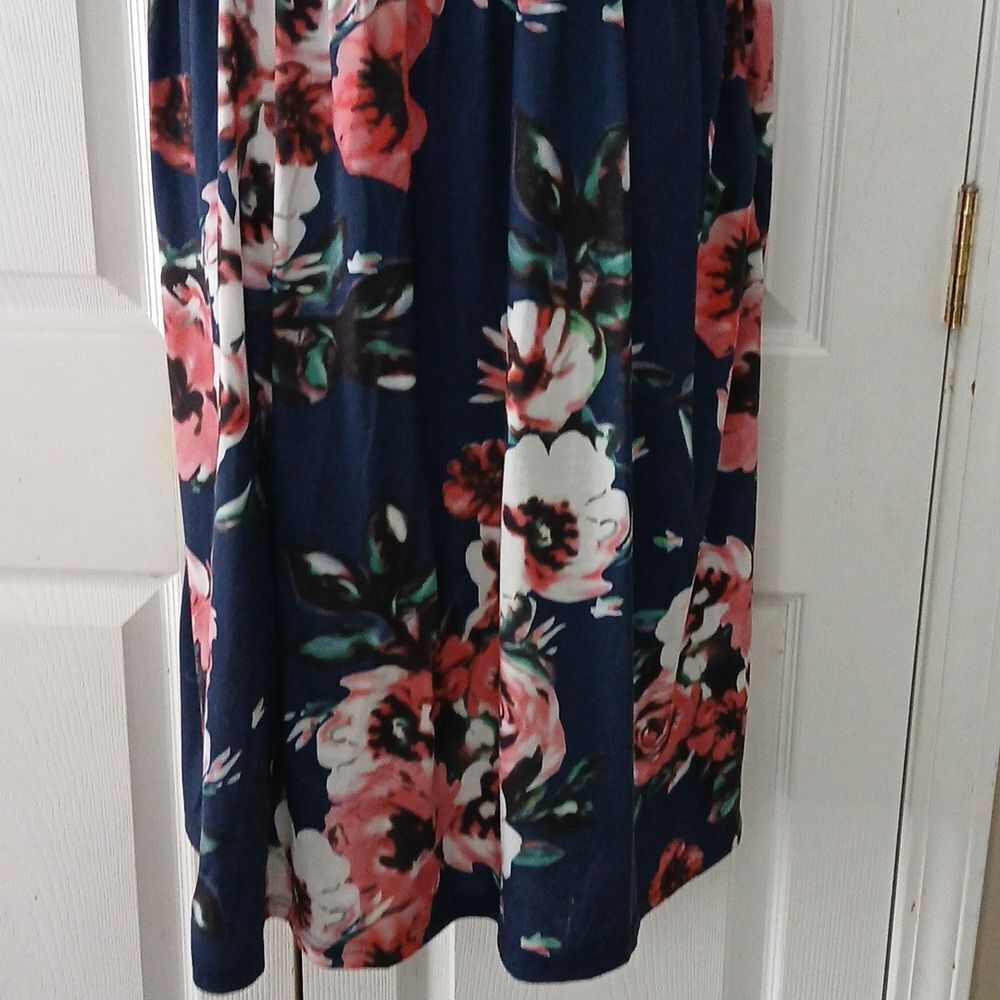 Ouges Navy Floral Print V Neck Midi Dress With Po… - image 2